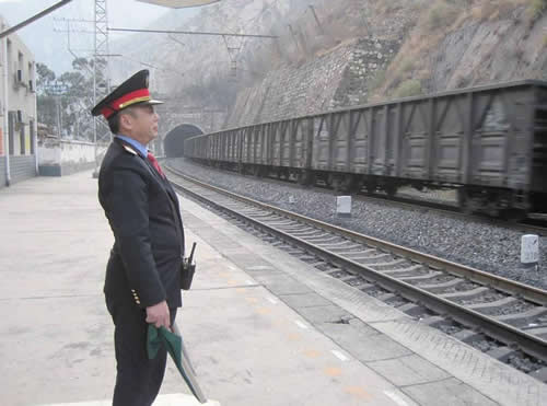 了解鐵路上的五大系統(tǒng)，車，機(jī)，工，電，輛崗位工作