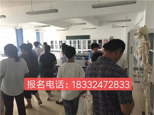 外省學(xué)生想上石家莊冀聯(lián)醫(yī)學(xué)院必須轉(zhuǎn)戶(hù)口嗎